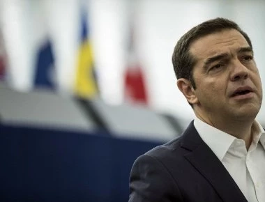 Υποδοχή με χειροκροτήματα από τους σύνεδρους του SPD στον Α.Τσίπρα